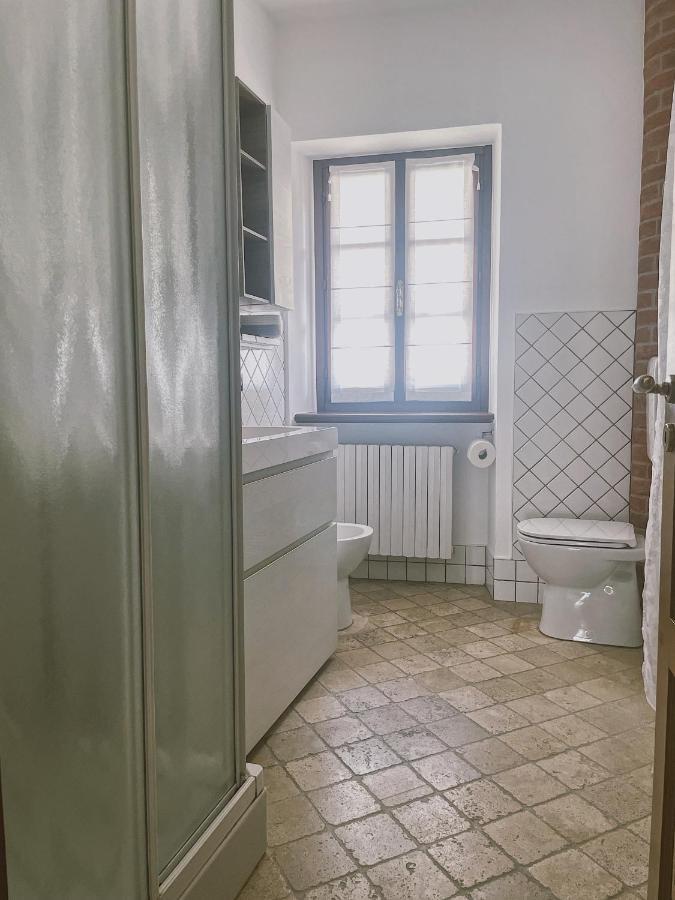 Casa Lobe - Charming Apartment In Village Centre La Morra Exterior foto